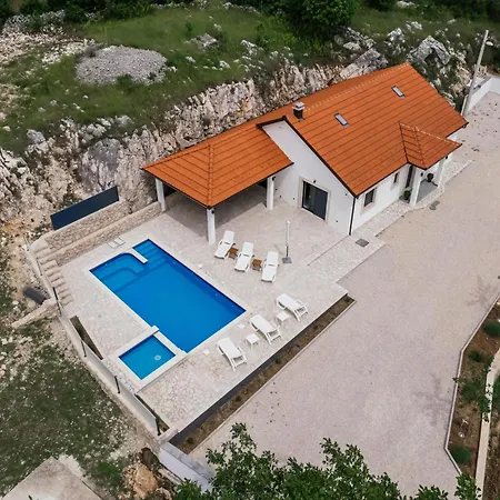 Lozo By Interhome Gornji Prolozac