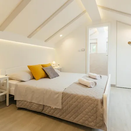 Lozo By Interhome *