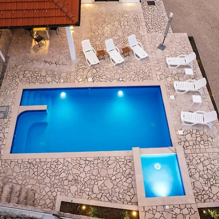 Lozo By Interhome