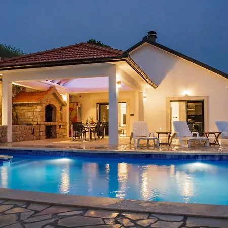 Lozo By Interhome *